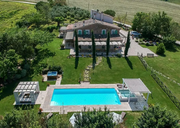 Le Maraclà Country House